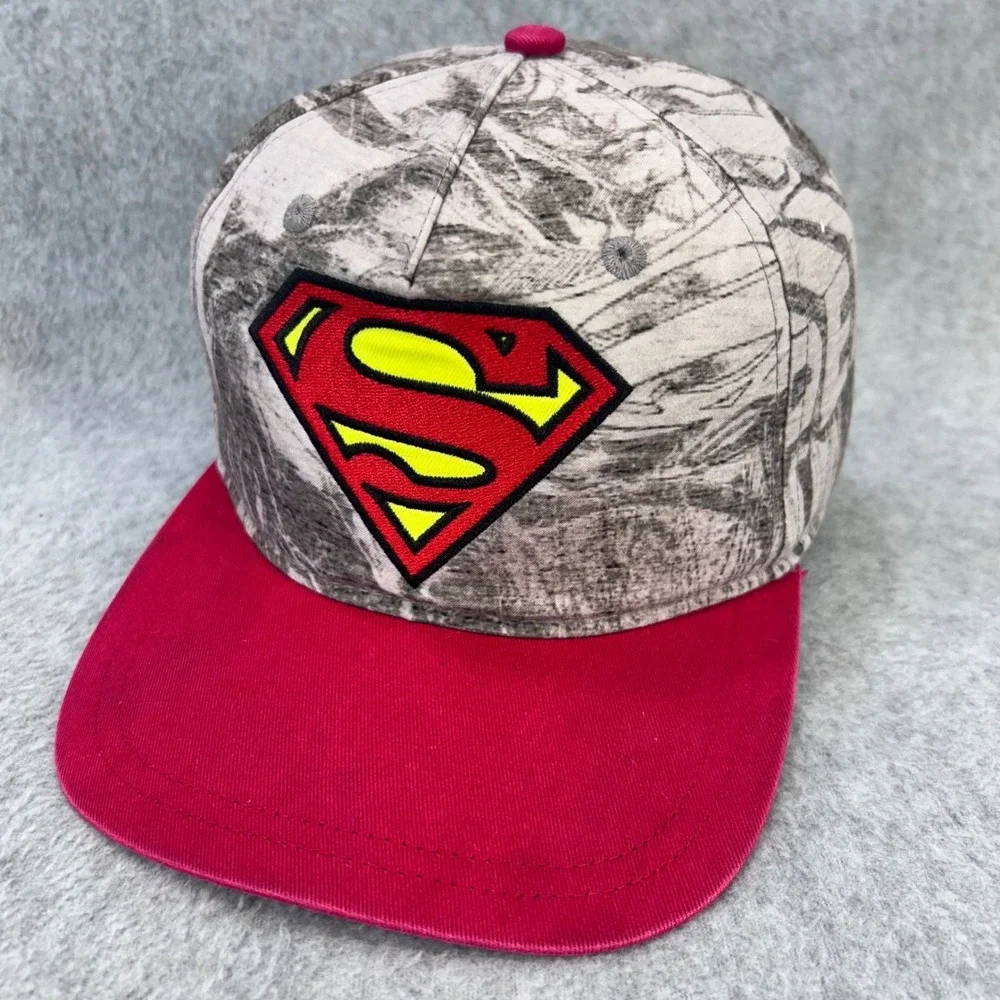 Superman Shield Logo Youth Red Grey DC Comics Snapback Hat Graphic Print OSFM